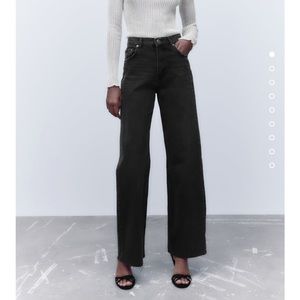 NWT Zara The ‘90s Full Length Black Jeans